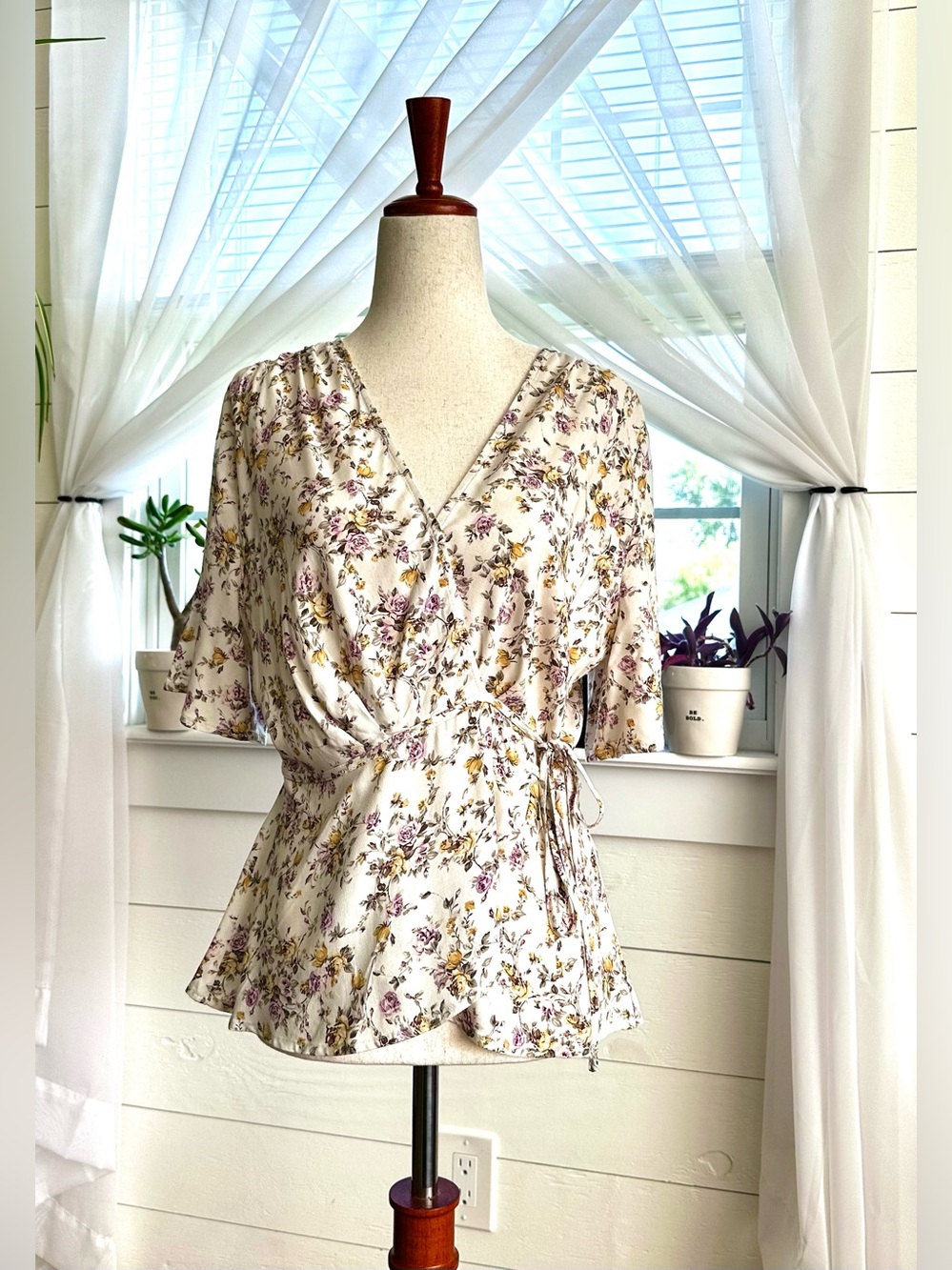 VICI Collection Floral Wrap Blouse Cream Purple Yellow Snap Tie Flutter Size M